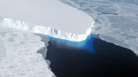 Calving front of Thwaites glacier.